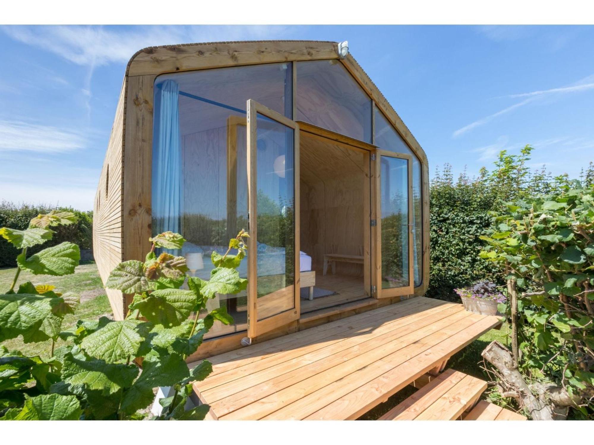 Superb Apartment Near The Beach In Vrouwenpolder Exterior photo