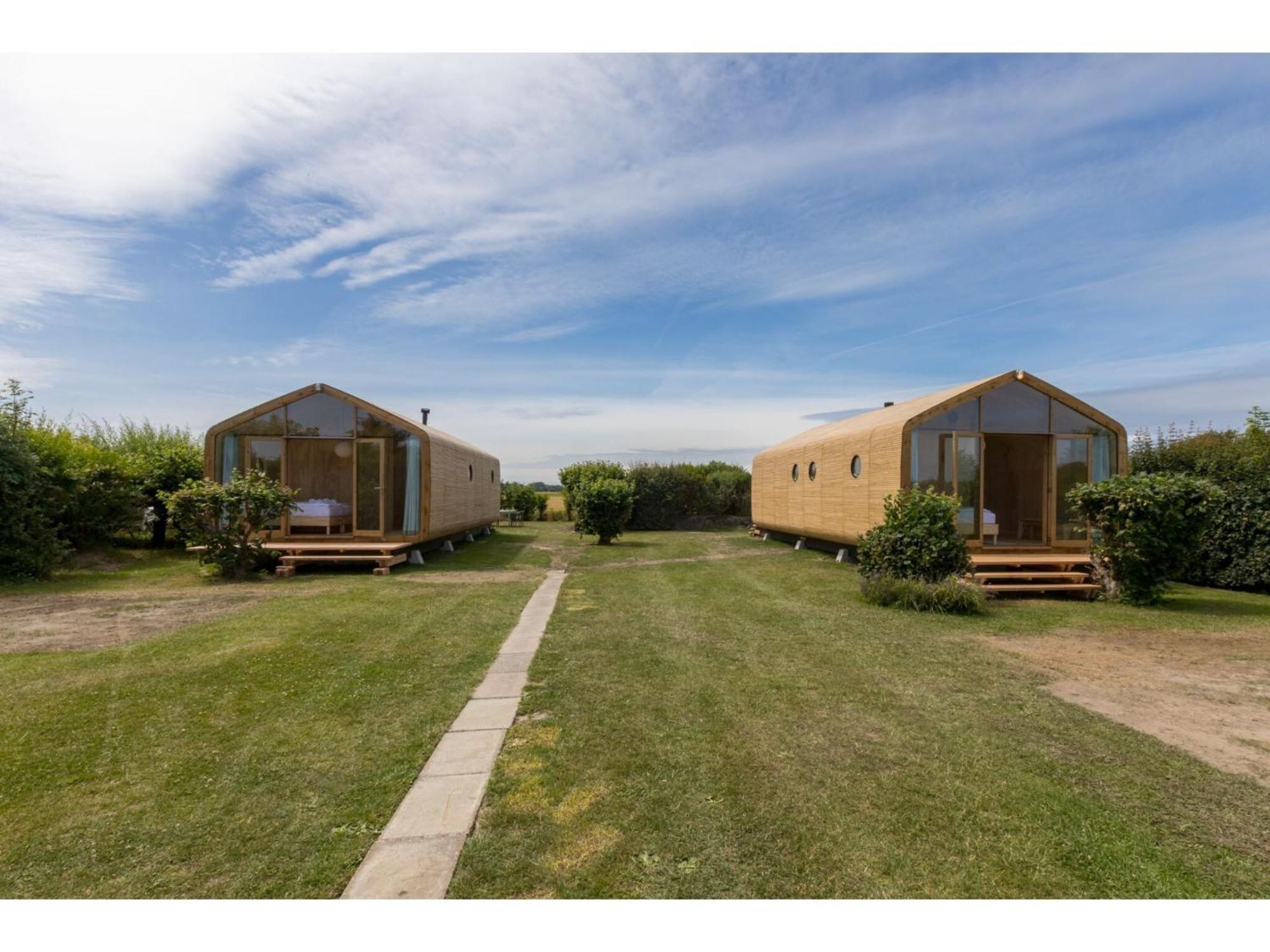 Superb Apartment Near The Beach In Vrouwenpolder Exterior photo